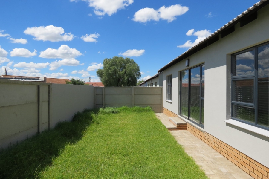 3 Bedroom Property for Sale in Pellissier Free State